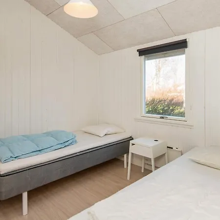 Prázdninový dům 8 Person In Borkop-by Traum *