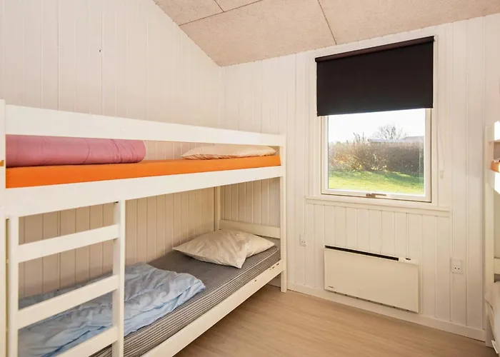 8 Person In Borkop-by Traum *