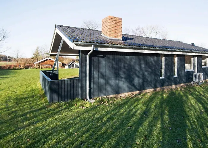 8 Person In Borkop-by Traum *